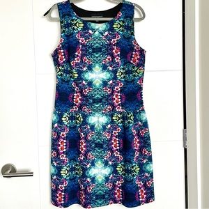 Super flattering Cynthia Rowley mini dress💙